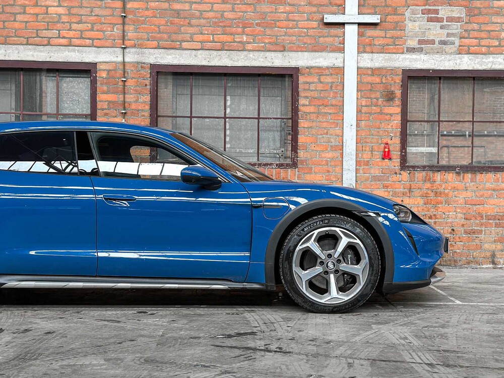Porsche Taycan Cross Turismo 4 93 kWh 381hp 2022, R-651-PT
