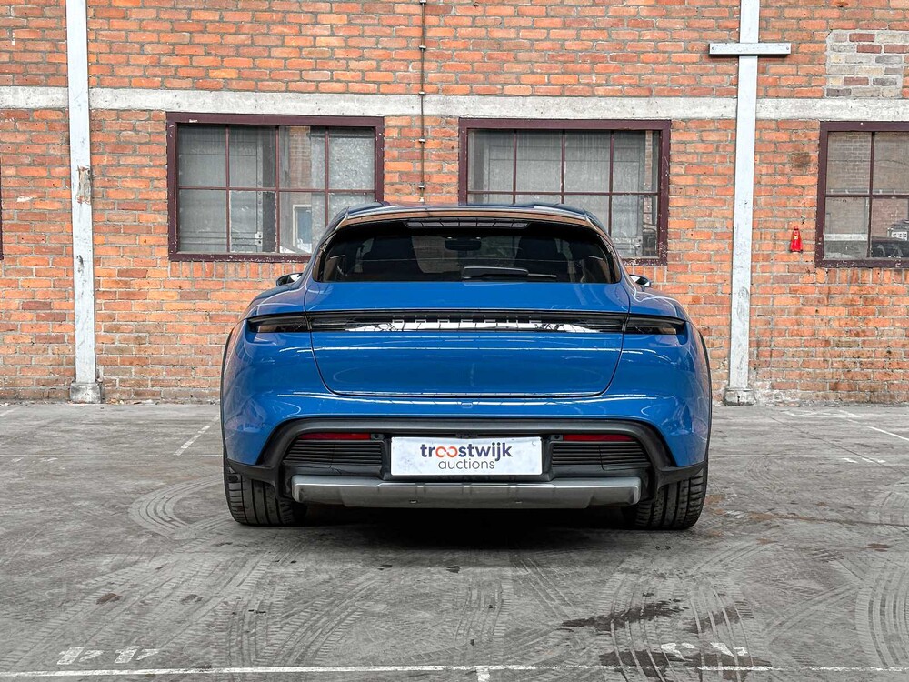 Porsche Taycan Cross Turismo 4 93 kWh 381hp 2022, R-651-PT