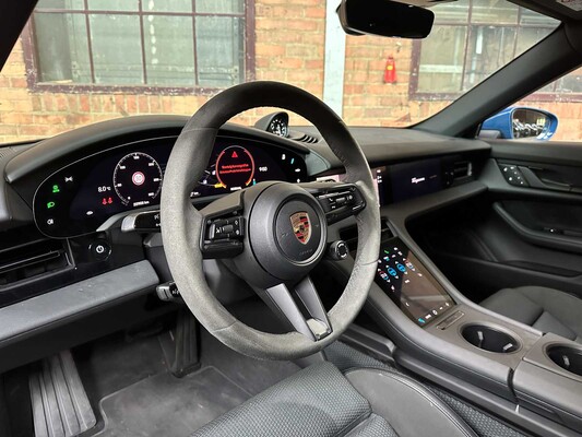 Porsche Taycan Cross Turismo 4 93 kWh 381pk 2022, R-651-PT
