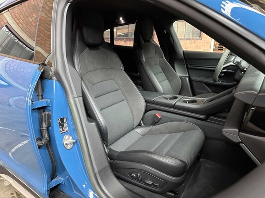 Porsche Taycan Cross Turismo 4 93 kWh 381pk 2022, R-651-PT