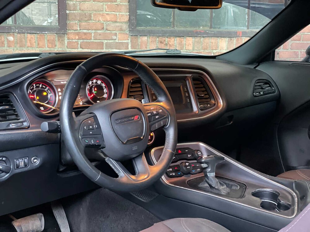 Dodge Challenger SXT 3.6 V6 305hp 2016