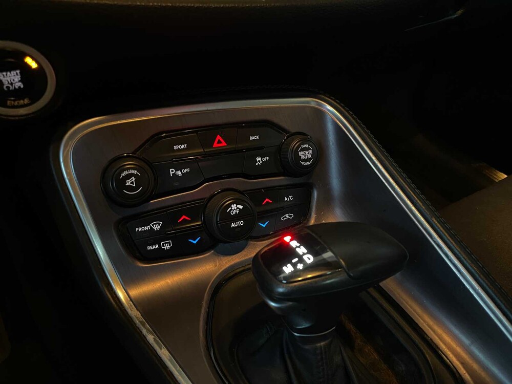 Dodge Challenger SXT 3.6 V6 305hp 2016