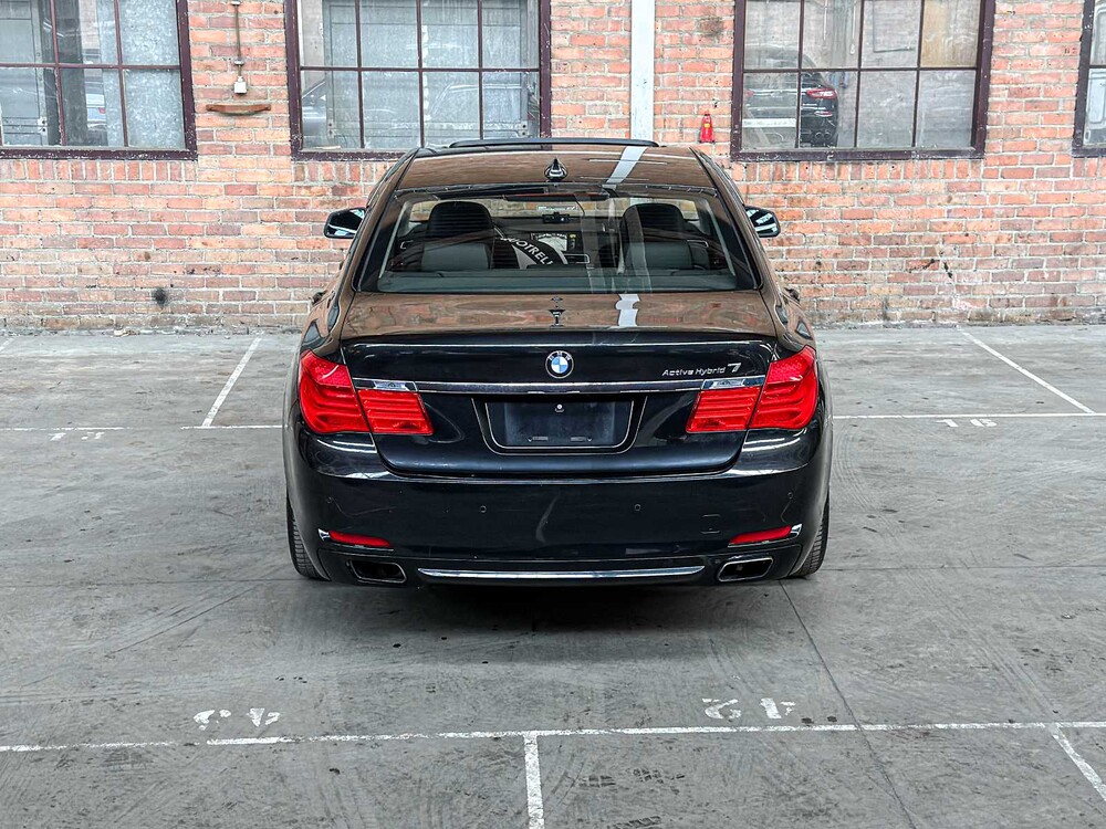 BMW ActiveHybrid7 F04 4.4 V8 465hp 2011