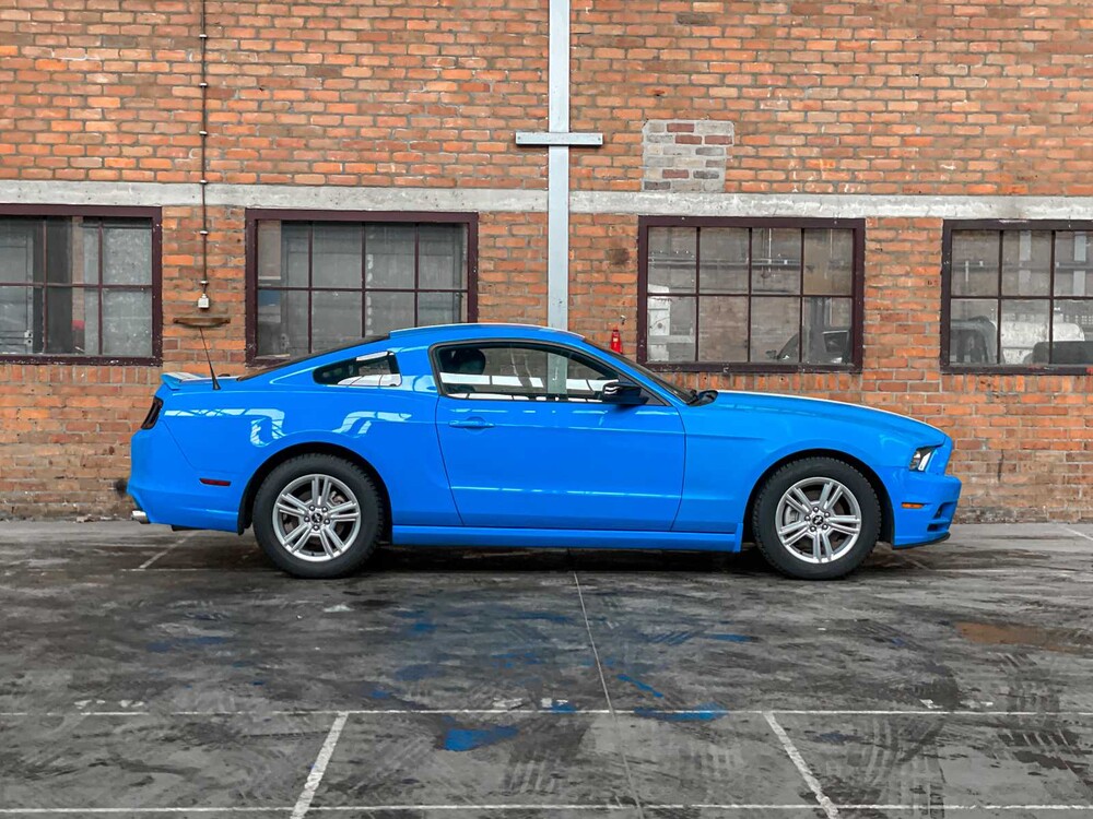 Ford Mustang 3.7 V6 309hp 2014, S-079-ZJ