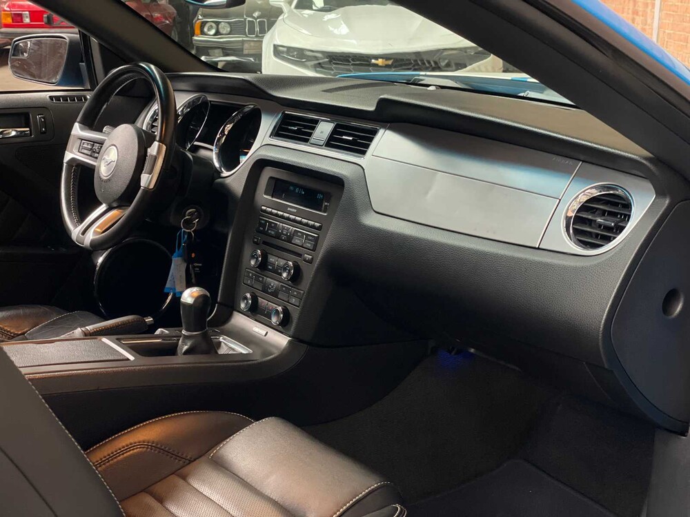 Ford Mustang 3.7 V6 309hp 2014, S-079-ZJ