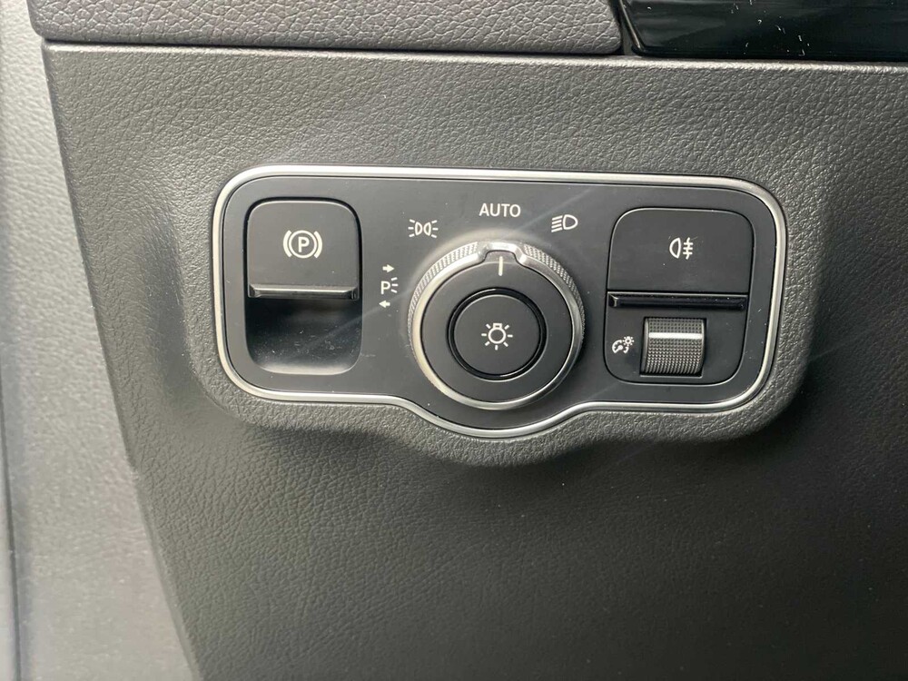 Mercedes-Benz B220 AMG Line Launch Edition Premium Plus (NEW MODEL) 190hp 2020 B-class, H-703-PF