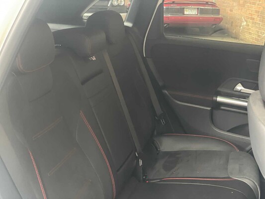 Mercedes-Benz B220 AMG Line Launch Edition Premium Plus (NEW MODEL) 190pk 2020 B-klasse, H-703-PF