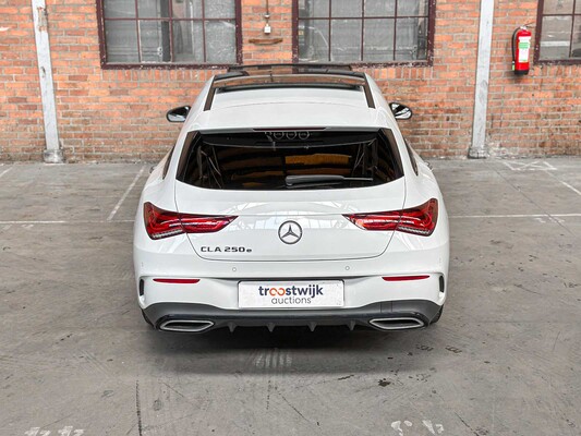 Mercedes-Benz CLA250 e AMG Limited Business Solution 160pk 2020 CLA-klasse Shooting Brake Plug-In Hybrid, J-472-VN