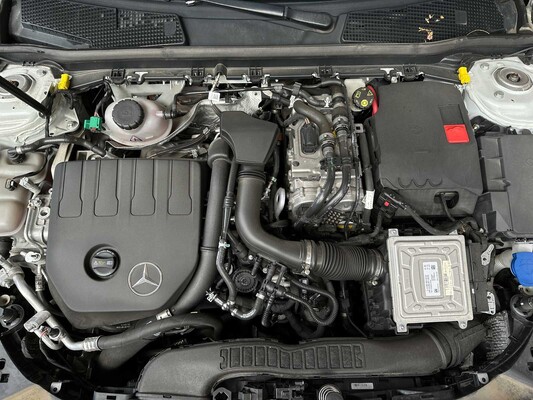 Mercedes-Benz CLA250 e AMG Limited Business Solution 160pk 2020 CLA-klasse Shooting Brake Plug-In Hybrid, J-472-VN