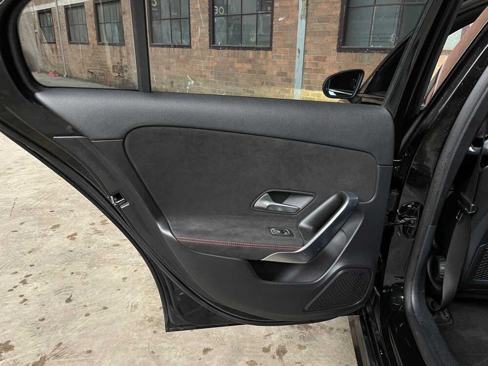 Mercedes-Benz A180d AMG Business Solution 116hp 2018 A-class, XJ-192-K