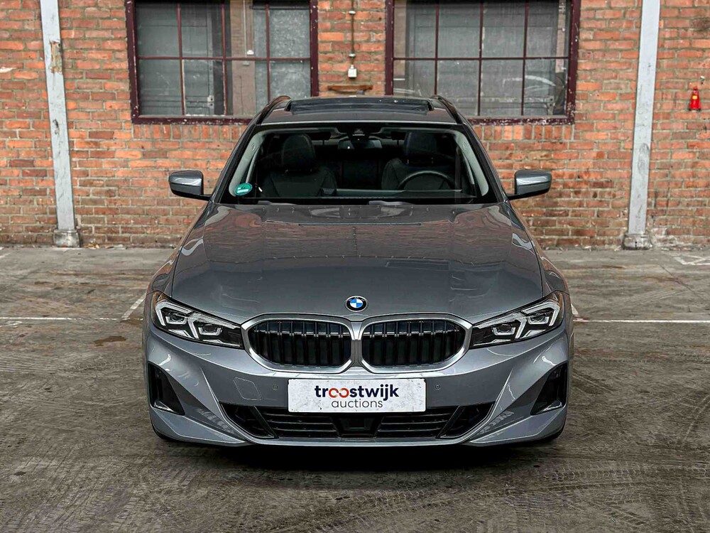 BMW 318d Touring 2.0 G21 150hp 2023 3-Series