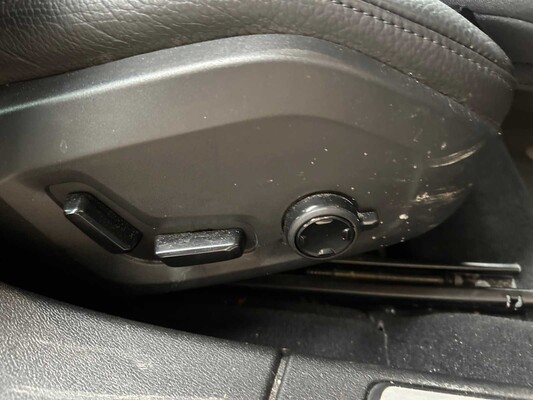 Volvo V60 2.0 T6 Twin Engine AWD Inscription 253pk 2020 (Origineel-NL), H-630-LN
