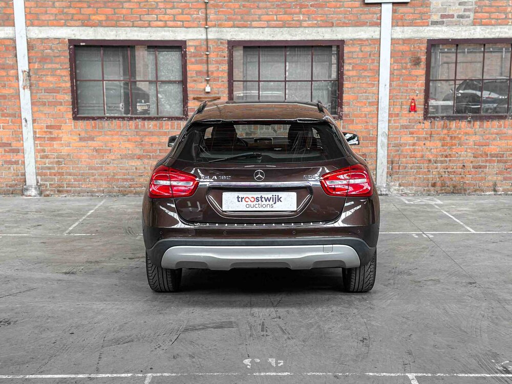 Mercedes-Benz GLA180 CDI Lease Edition 109hp 2015 GLA-class, GF-098-D