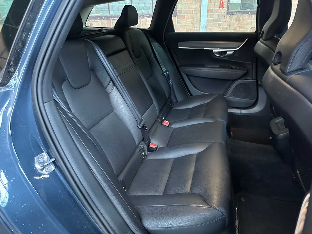 Volvo V90 2.0 T4 Momentum Pro 190hp 2019, XX-067-J