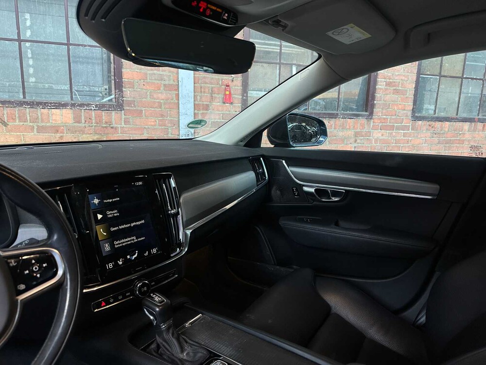 Volvo V90 2.0 T4 Momentum Pro 190hp 2019, XX-067-J