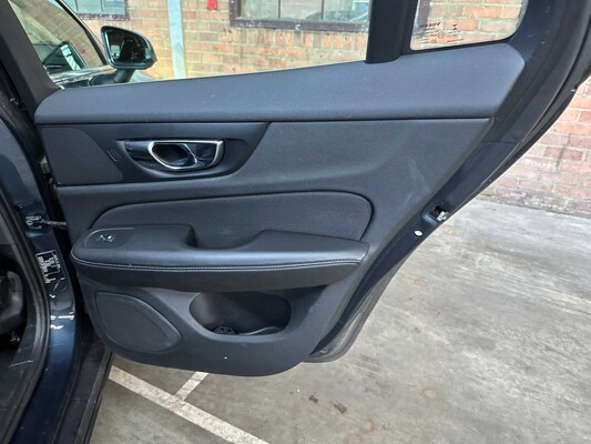 Volvo V60 2.0 T6 Twin Engine AWD Momentum Pro 253pk 2020, H-754-FN