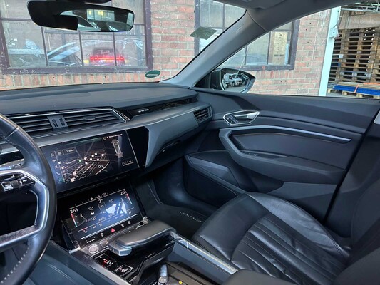 Audi e-tron 50 Quattro Launch Edition Plus 71 kWh 313pk 2019 (Origineel-NL), H-889-DB
