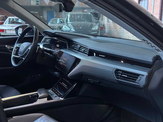 Audi e-tron 50 Quattro Launch Edition Plus 71 kWh 313pk 2019 (Origineel-NL), H-889-DB