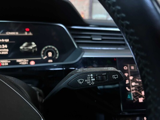 Audi e-tron 50 Quattro Launch Edition Plus 71 kWh 313pk 2019 (Origineel-NL), H-889-DB