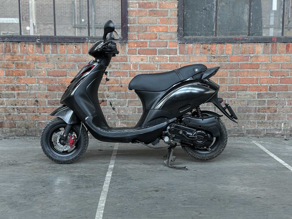 Piaggio Zip (TurboKit) 2015, DFK-35-N Scooter
