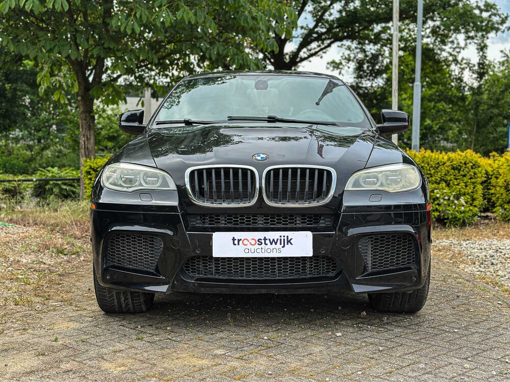 BMW X6M 4.4 V8 E71 565hp 2014