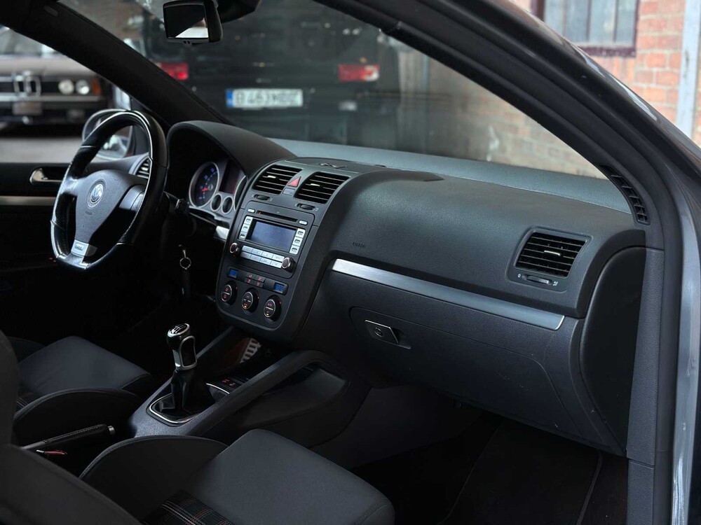 Volkswagen Golf GTI 2.0 TFSI 280hp 2009 (Original-NL), 76-GNG-4