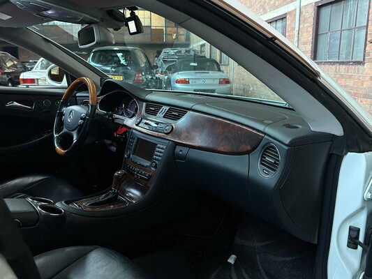 Mercedes-Benz CLS500 5.0 V8 306PS 2005 CL-Klasse Youngtimer