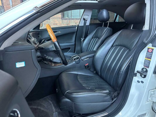 Mercedes-Benz CLS500 5.0 V8 306PS 2005 CL-Klasse Youngtimer