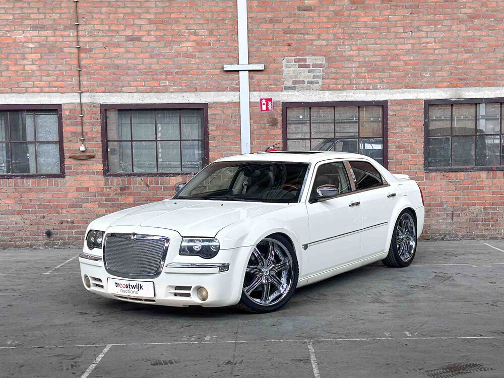 Chrysler 300C HEMI 5.7 V8 340hp 2006 Youngtimer