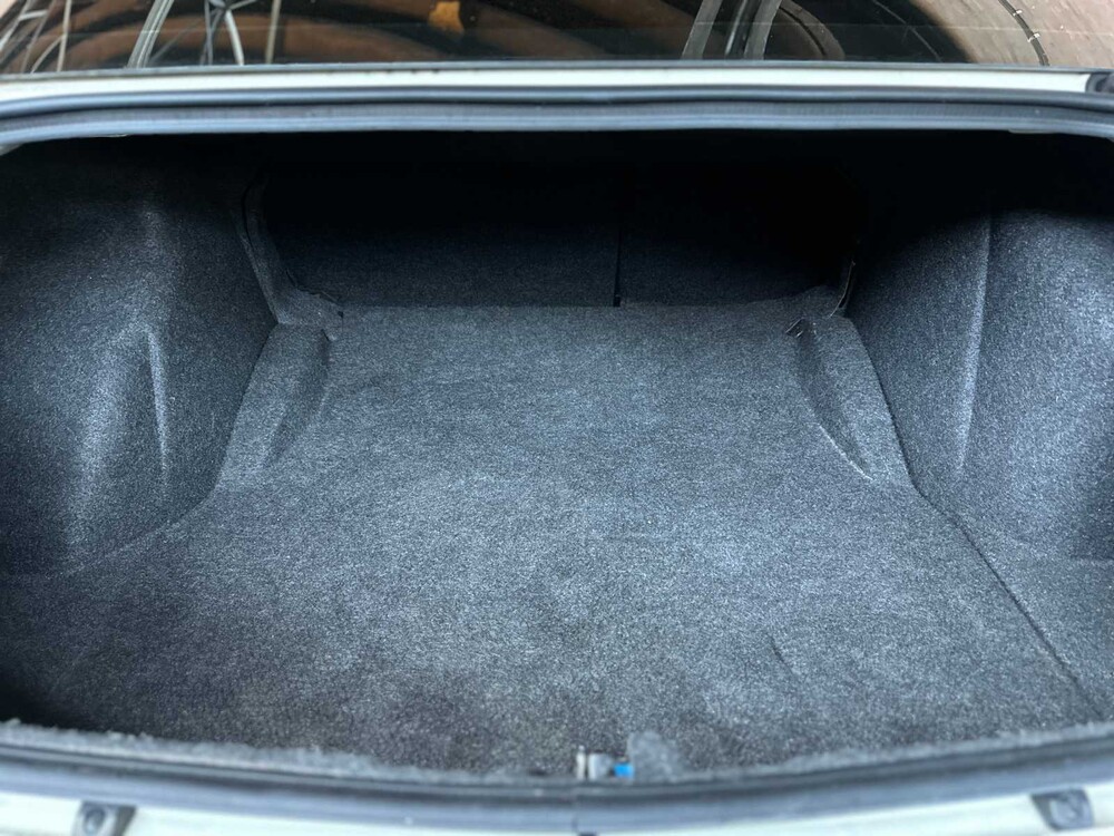 Chrysler 300C HEMI 5.7 V8 340hp 2006 Youngtimer