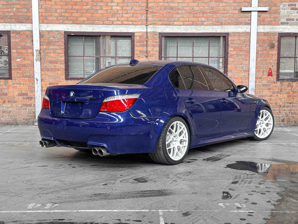 BMW M5 5.0 V10 E60 507hp 2008 5-series Youngtimer