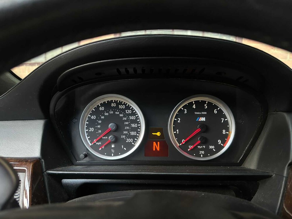 BMW M5 5.0 V10 E60 507hp 2008 5-series Youngtimer