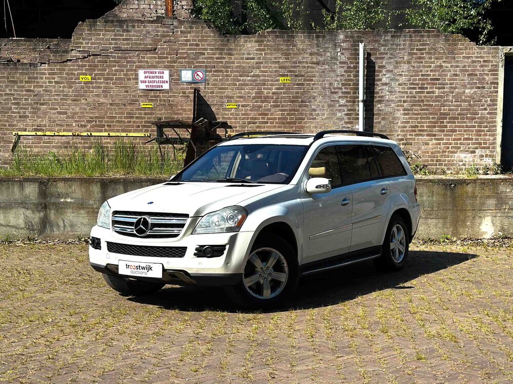 Mercedes-Benz GL450 4.6 V8 4Matic 330hp 2007 Youngtimer