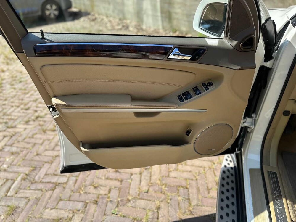 Mercedes-Benz GL450 4.6 V8 4Matic 330hp 2007 Youngtimer