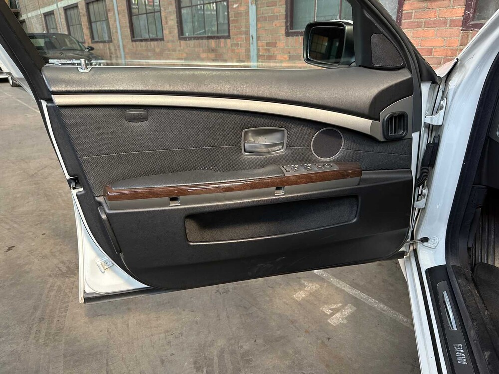 BMW 745i Hartge E65 4.4 V8 333hp 2004 7-Series, GFX-67-B