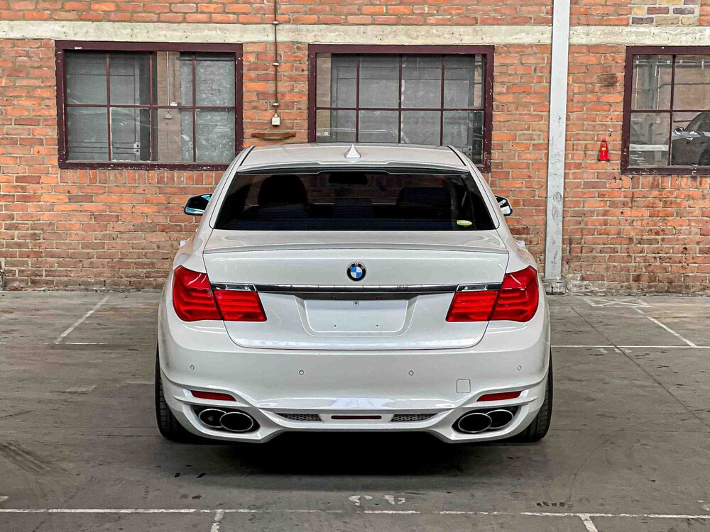 BMW ActiveHybrid7 F04 4.4 V8 465hp 2010 Youngtimer
