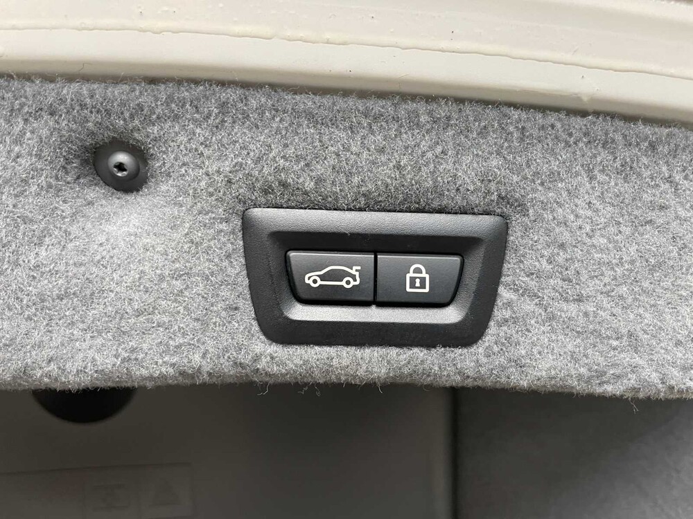 BMW ActiveHybrid7 F04 4.4 V8 465hp 2010 Youngtimer