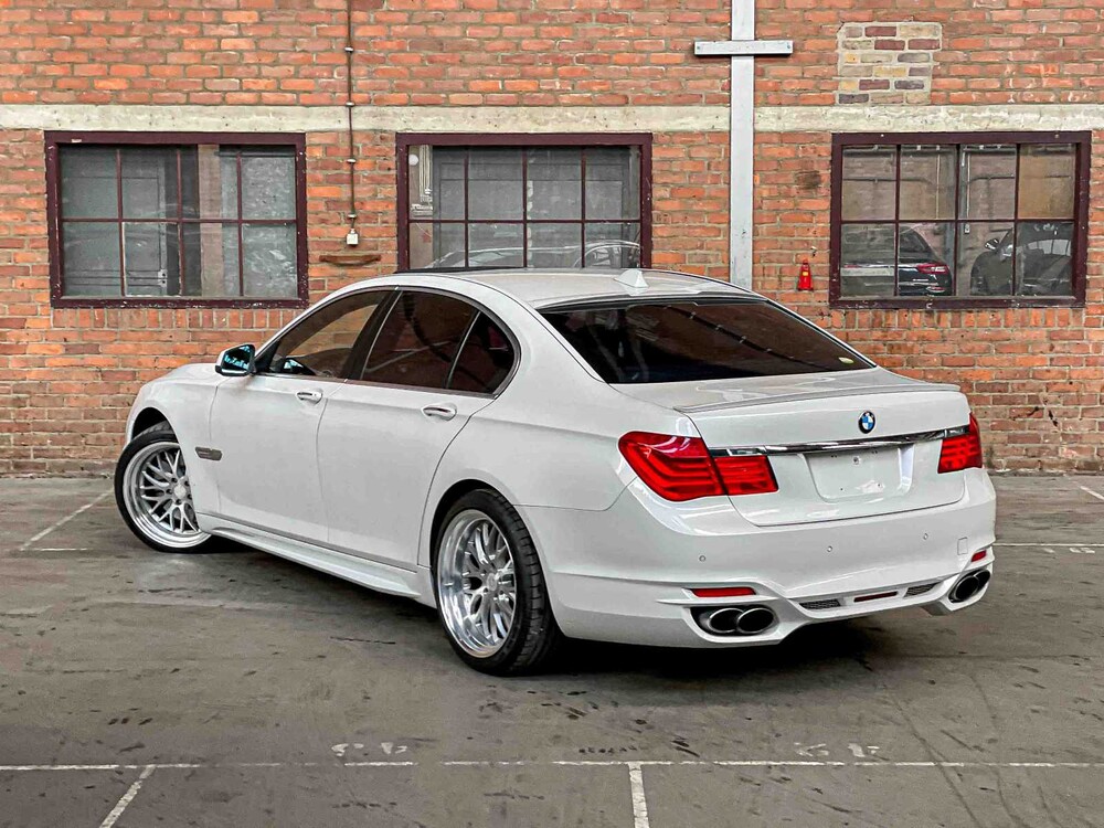 BMW ActiveHybrid7 F04 4.4 V8 465hp 2010 Youngtimer