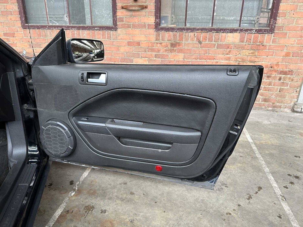 Ford Mustang Cabriolet 4.0 V6 214hp 2005