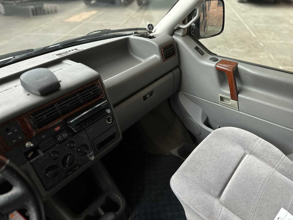 Volkswagen Caravelle VR6 2.8 V6 140hp (Transporter T4) 2000 Youngtimer