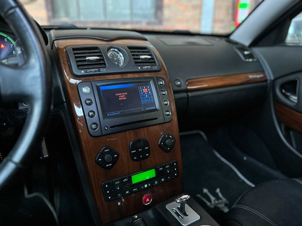 Maserati Quattroporte 4.2 V8 401hp 2005, Z-476-JX Youngtimer