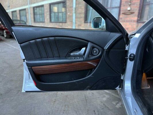 Maserati Quattroporte 4.2 V8 401PS 2005, Z-476-JX Youngtimer