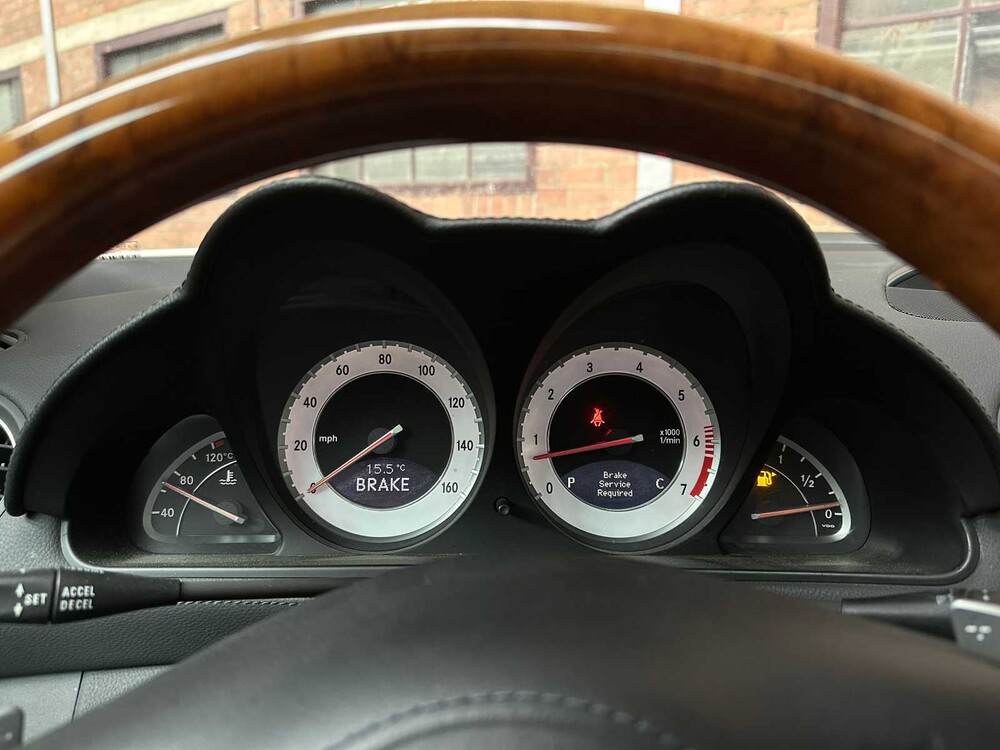 Mercedes-Benz SL500 AMG 5.5 V8 388HP 2009 SL-Class Youngtimer