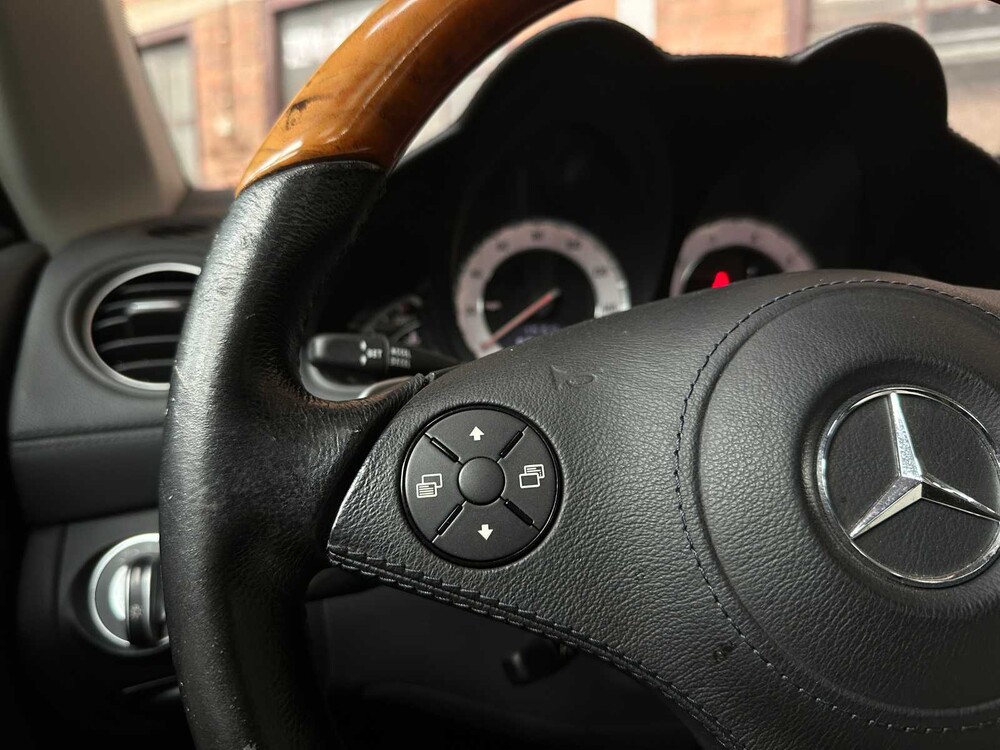 Mercedes-Benz SL500 AMG 5.5 V8 388HP 2009 SL-Class Youngtimer