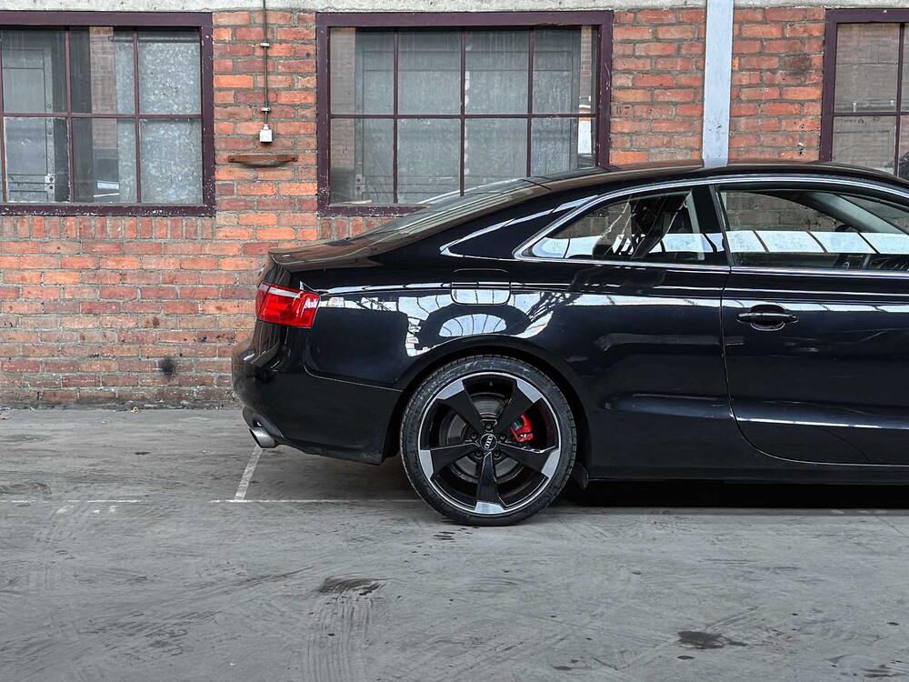 Audi - A5 Coupe - 3.2 FSI quattro - Car