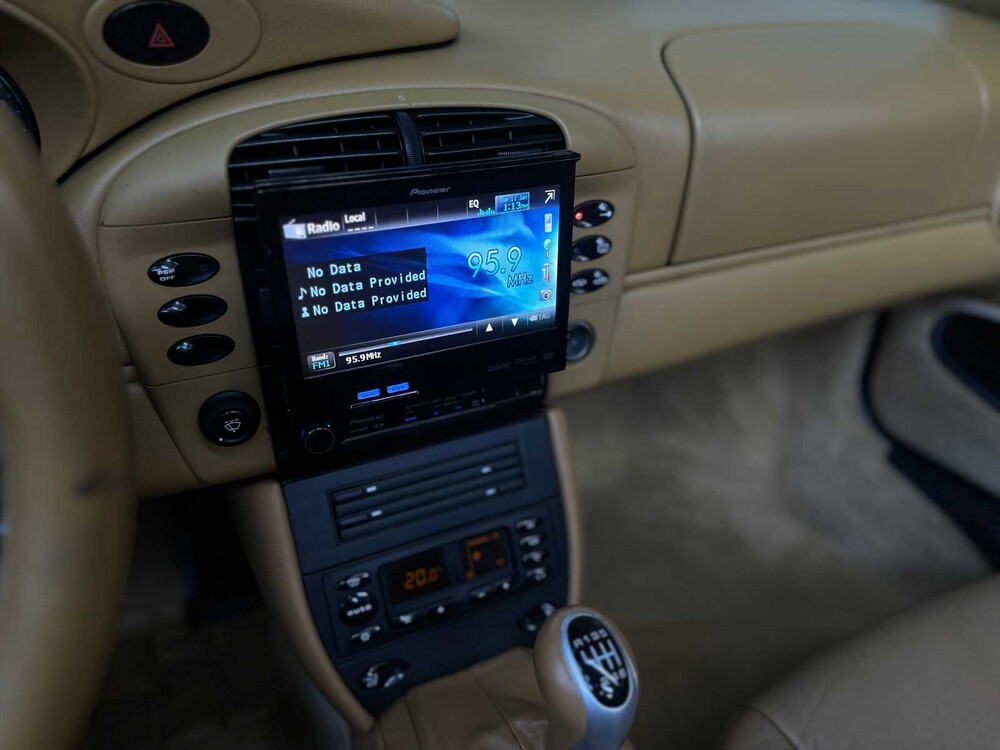 Porsche 911 Carrera 4 996 Cabriolet 3.4 300hp 2001 Youngtimer