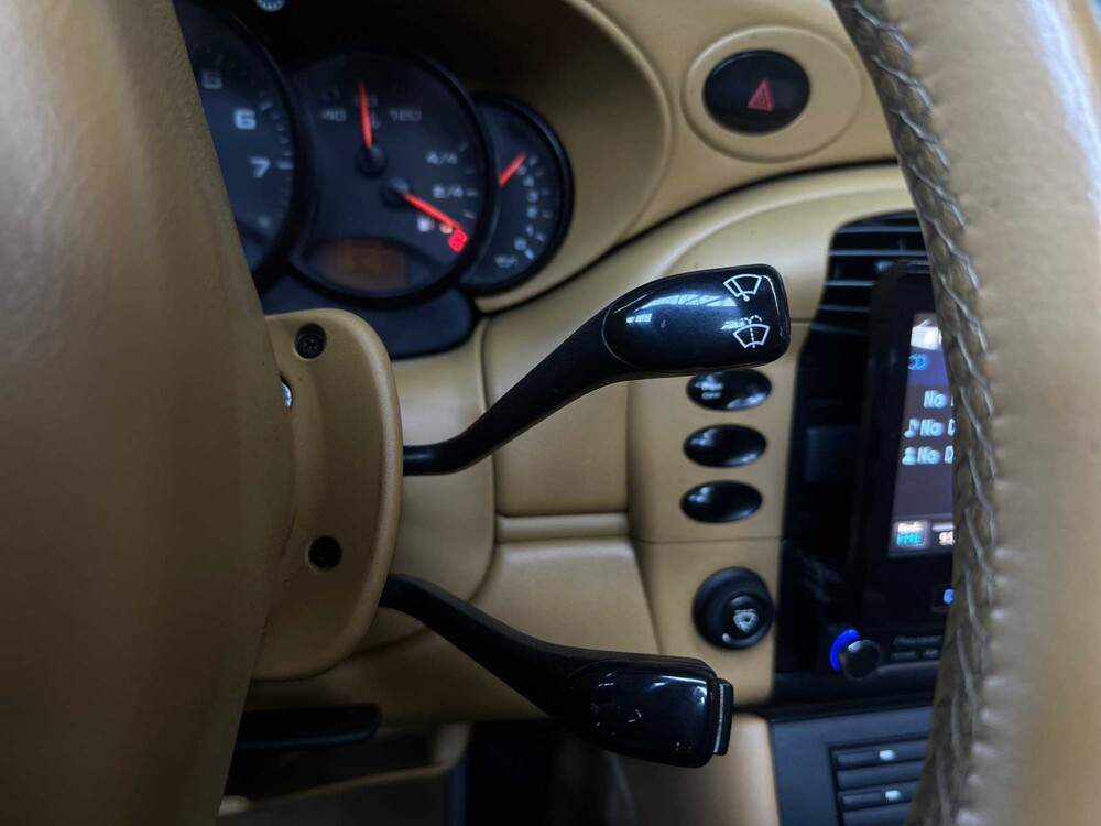 Porsche 911 Carrera 4 996 Cabriolet 3.4 300hp 2001 Youngtimer