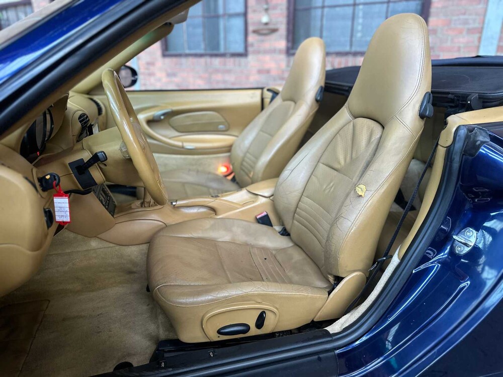 Porsche 911 Carrera 4 996 Cabriolet 3.4 300hp 2001 Youngtimer