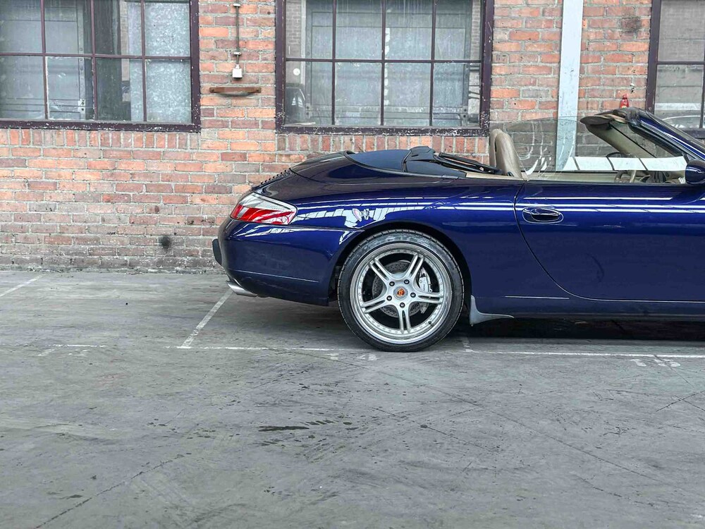 Porsche 911 Carrera 4 996 Cabriolet 3.4 300hp 2001 Youngtimer