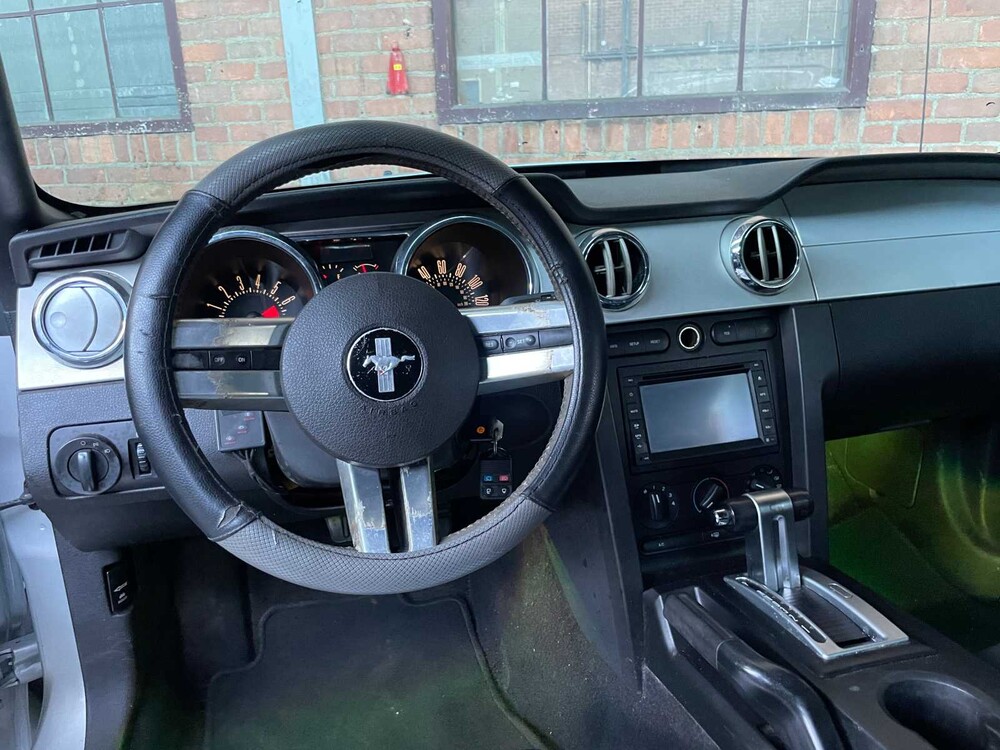 Ford Mustang Cabriolet 4.0 V6 213hp 2008 Youngtimer